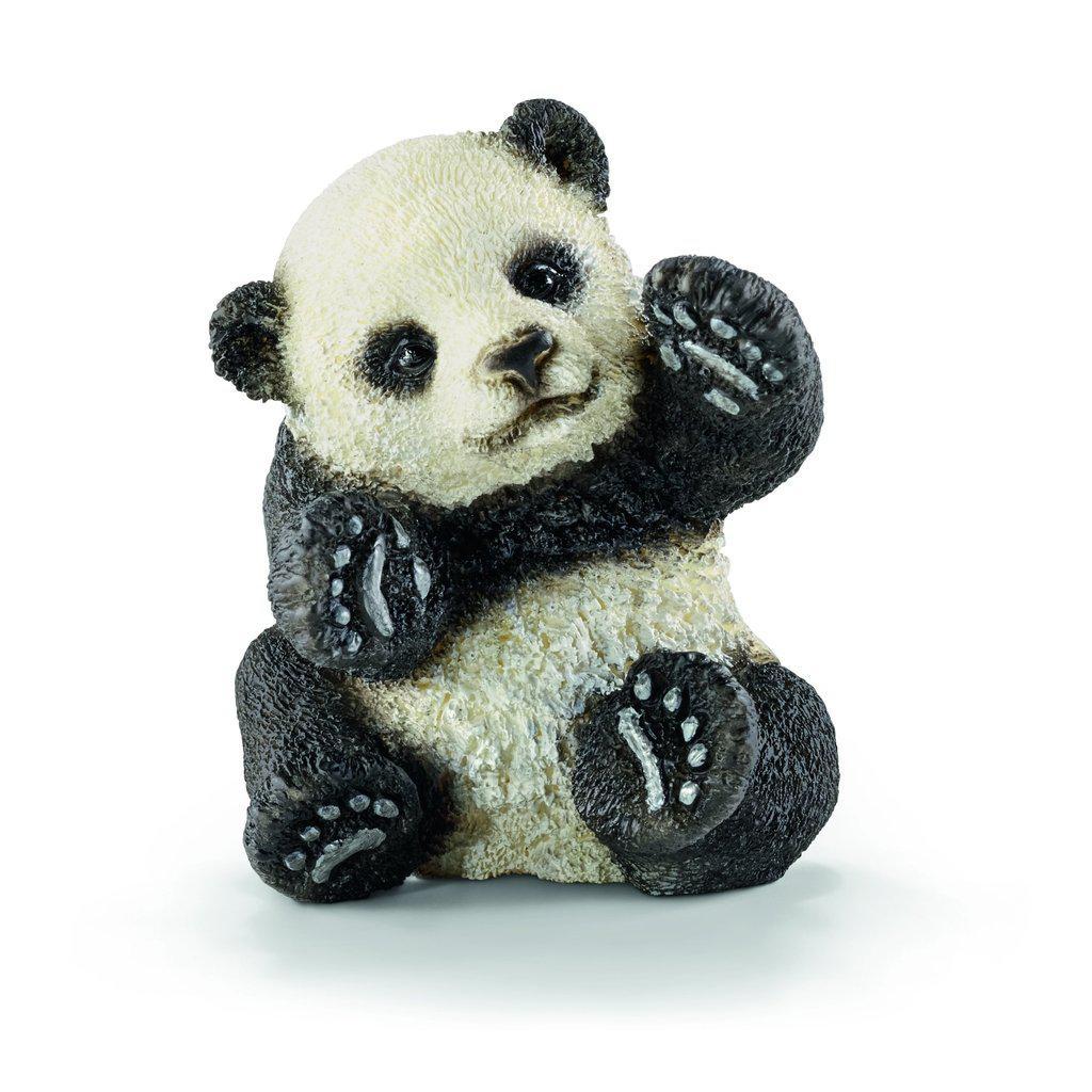 Panda Cub, Playing